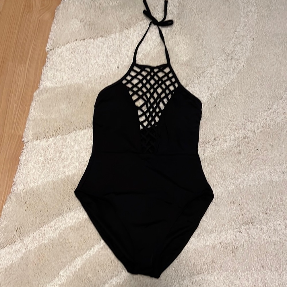 Kenneth Cole one piece swimsuit in black